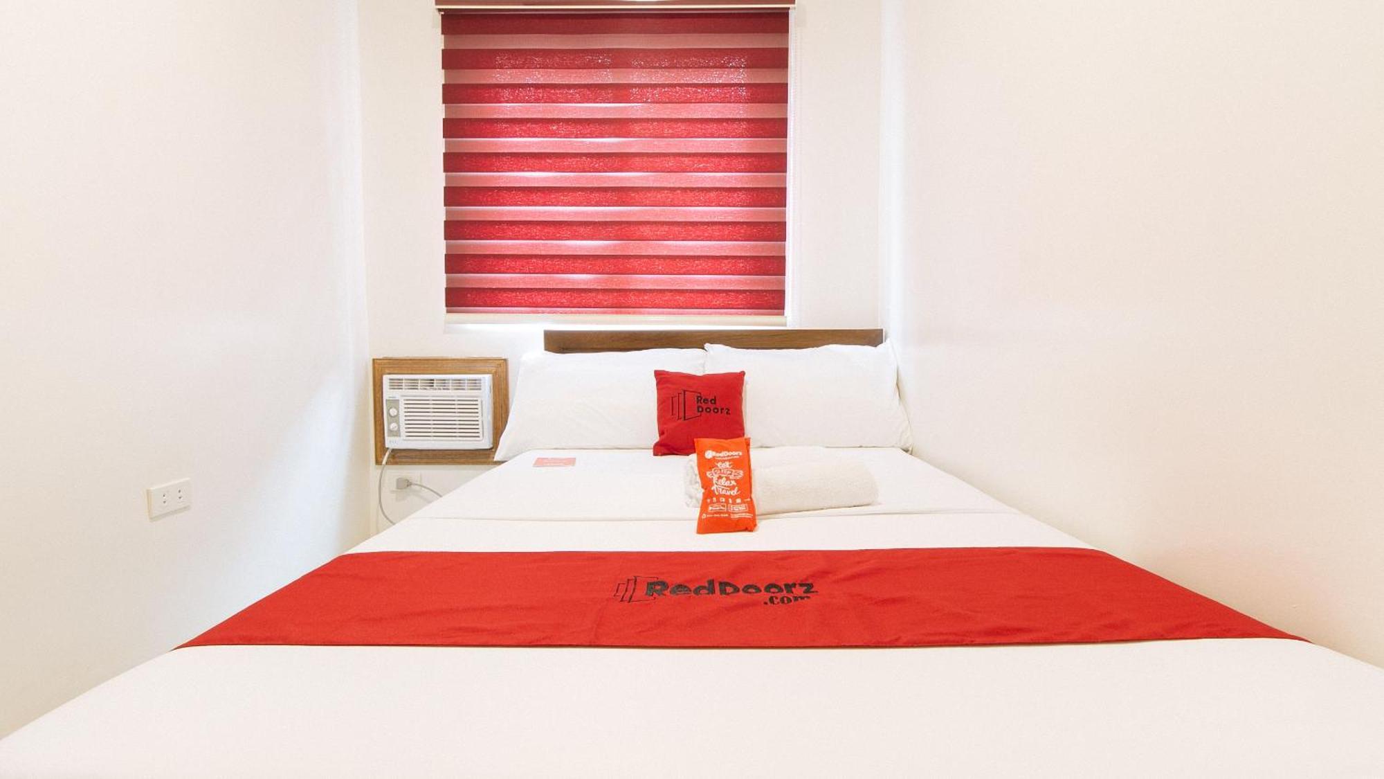 Reddoorz Near Fernwoods Garden Quezon City Cidade Quezon Exterior foto