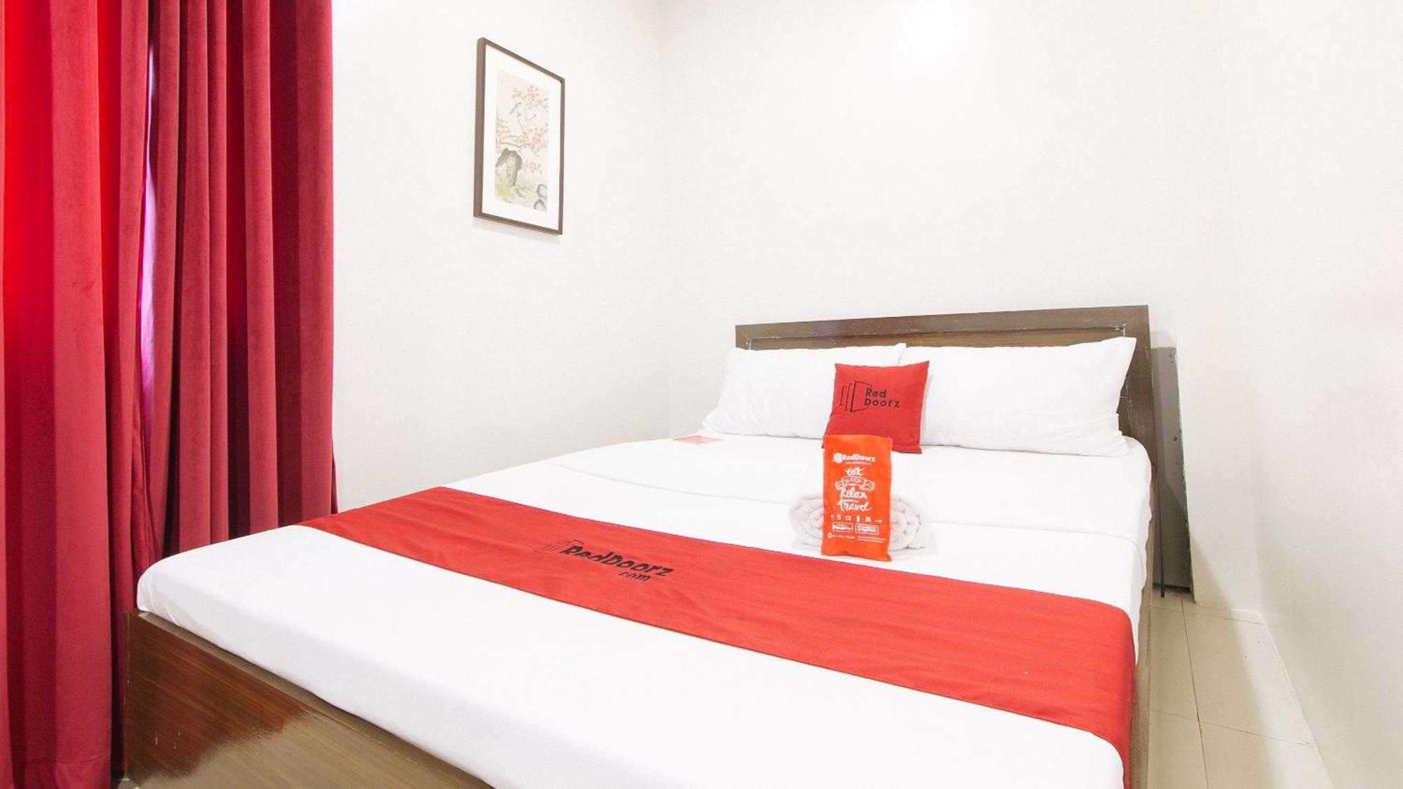 Reddoorz Near Fernwoods Garden Quezon City Cidade Quezon Exterior foto