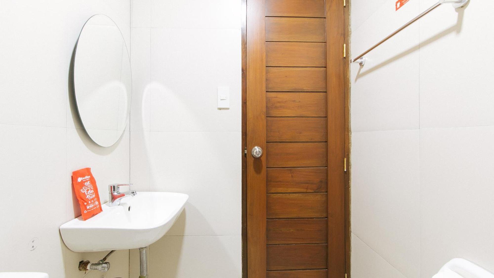 Reddoorz Near Fernwoods Garden Quezon City Cidade Quezon Exterior foto